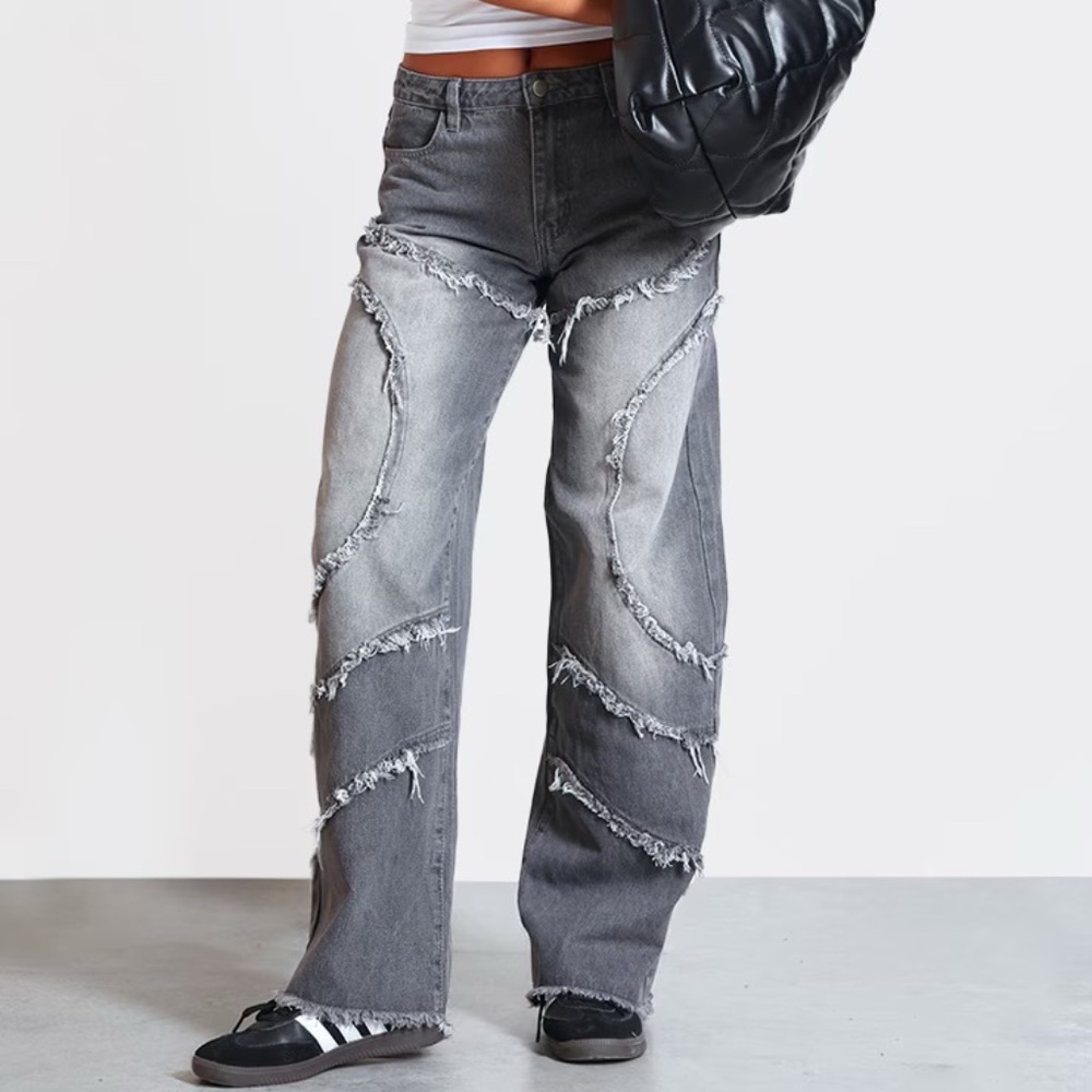 💋 FRAYED JEANS *NEW w/Tags Size 4